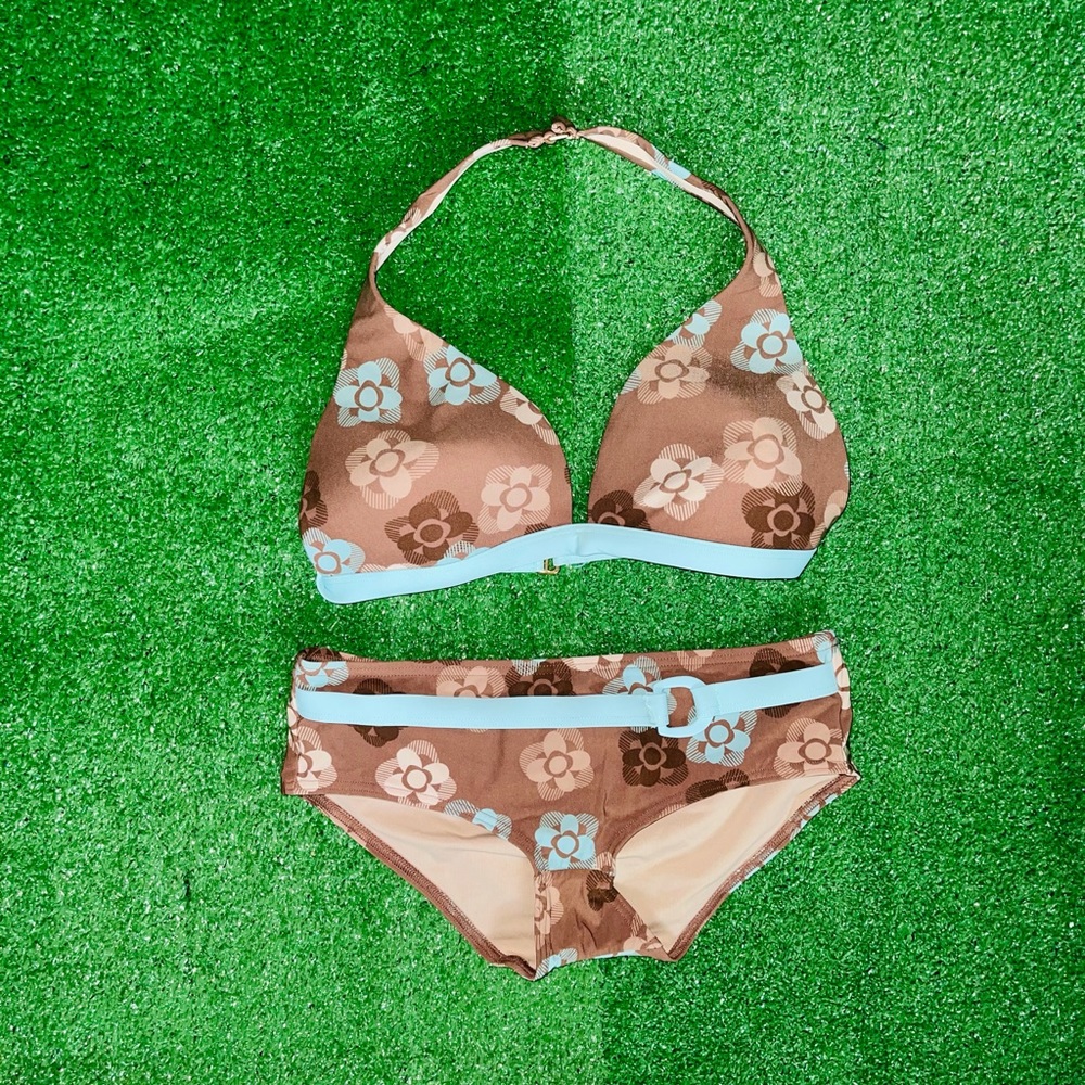 ✨Adorable two piece bikini set